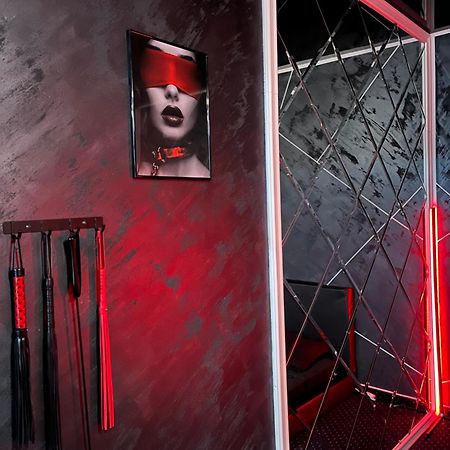 Adult Only Fantasy Room Bucarest Exterior foto