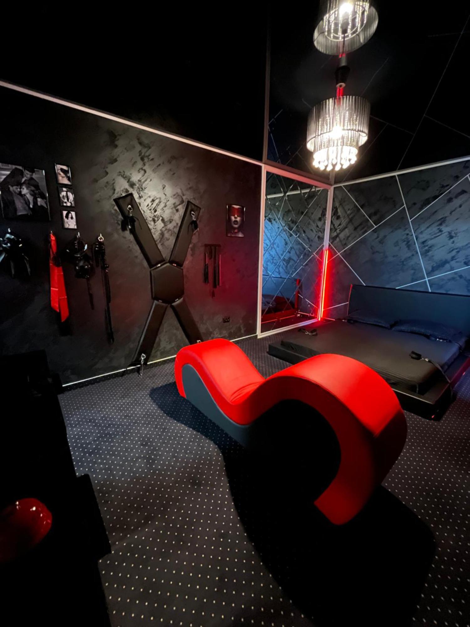 Adult Only Fantasy Room Bucarest Exterior foto